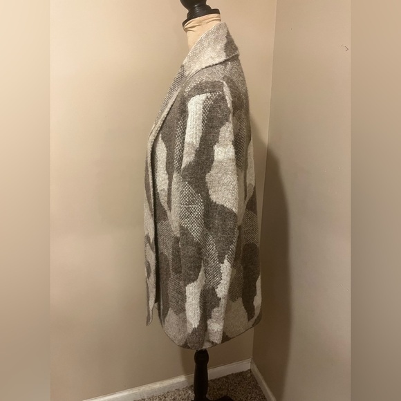 Anthropologie Retrelogy Cozy Gray, Tan and Cream Long Cardigan, size XL - Picture 3 of 7